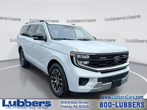 Used 2025 Ford Expedition Platinum AWD/4WD image 1