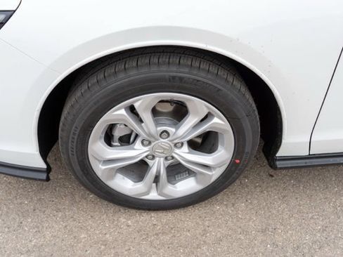 Used 2023 Honda Accord LX image 12