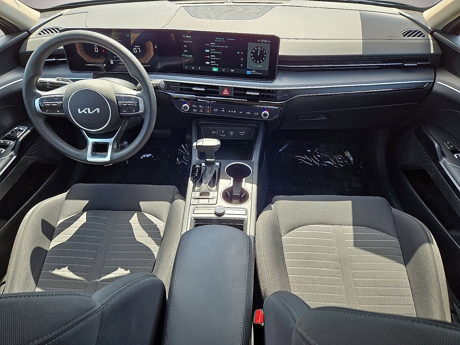 Used 2026 Kia K5 LXS FWD image 16