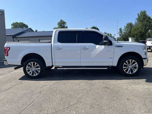 Used 2017 Ford F150 XLT w/ Equipment Group 302A Luxury AWD/4WD image 5
