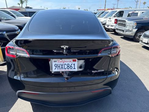 Used 2023 Tesla Model Y Performance AWD/4WD image 20