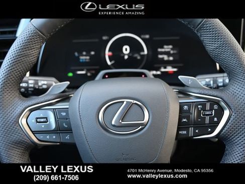 New 2026 Lexus TX 500h AWD image 9