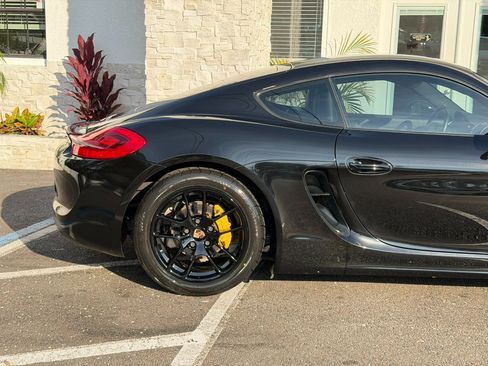 Used 2014 Porsche Cayman image 18