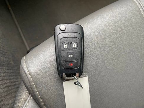 Used 2017 Chevrolet Impala LT image 24