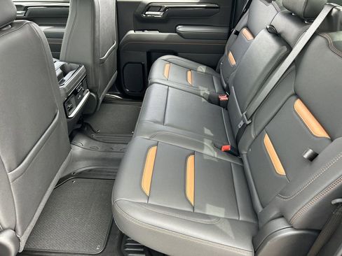 Used 2025 GMC Sierra 1500 AT4 w/ AT4 Premium Package image 26