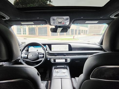 Used 2024 Genesis G90 3.5T AWD/4WD image 37