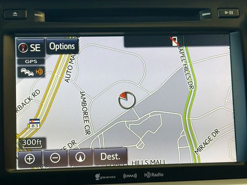 Used 2017 Toyota Highlander XLE image 22