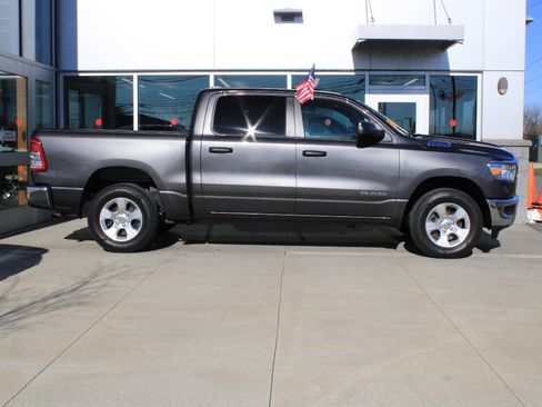 Certified 2023 RAM 1500 Big Horn AWD/4WD image 4