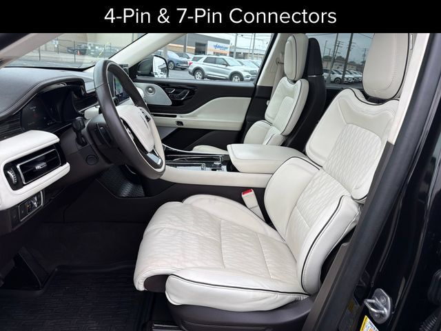 Certified 2023 Lincoln Aviator Black Label w/ Dynamic Handling Package AWD/4WD image 12