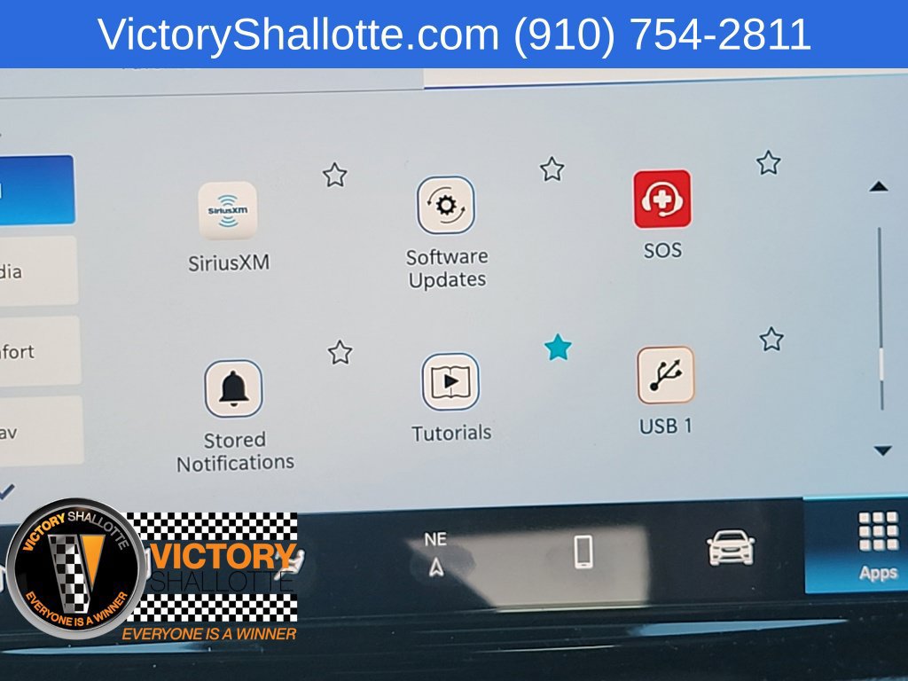 Used 2025 Chrysler Pacifica Limited FWD image 46