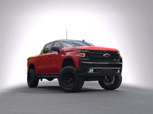 Used 2022 Chevrolet Silverado 1500 LT Trail Boss w/ Bed Protection Package AWD/4WD image 2