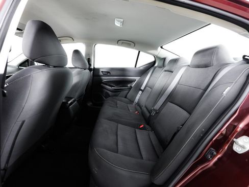 Used 2023 Nissan Altima 2.5 SV FWD image 16