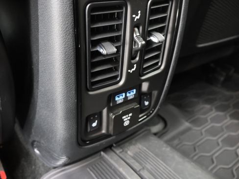 Used 2022 Dodge Durango R/T w/ Trailer Tow Group IV AWD/4WD image 37