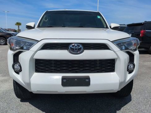 Used 2018 Toyota 4Runner SR5 Premium image 9
