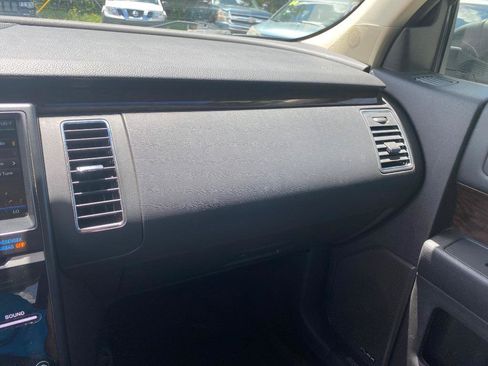 Used 2015 Ford Flex Limited FWD image 29