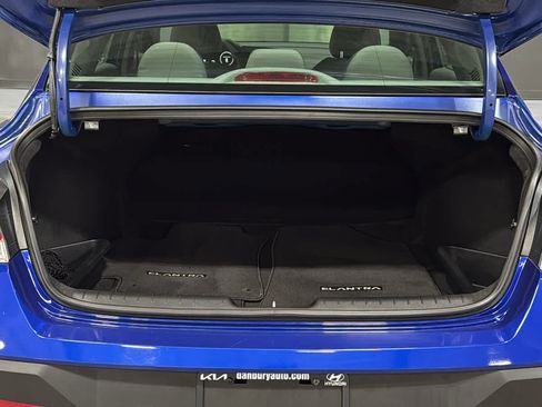 Used 2024 Hyundai Elantra SEL FWD image 25