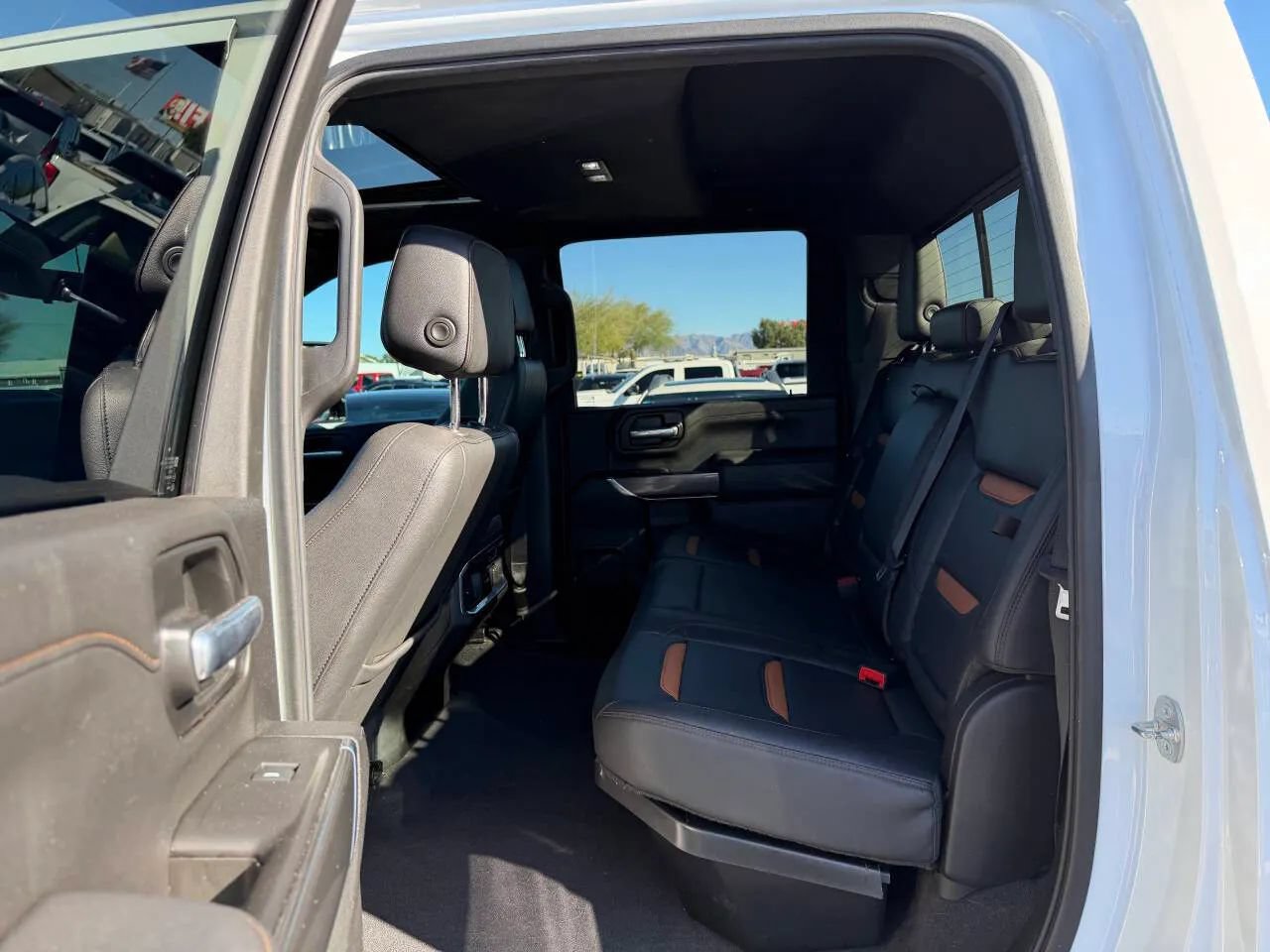 Used 2021 GMC Sierra 2500 AT4 w/ AT4 Premium Plus Package AWD/4WD image 26