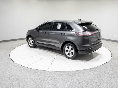 Used 2018 Ford Edge SE FWD image 28