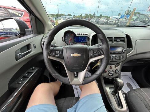 Used 2014 Chevrolet Sonic LT FWD image 27