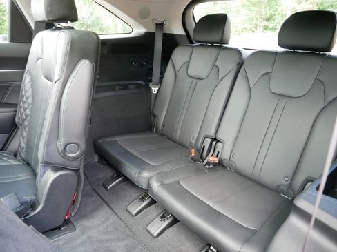 Certified 2023 Kia Sorento SX Prestige AWD/4WD image 36