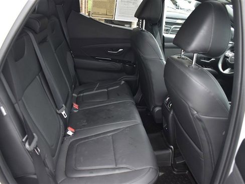 Used 2025 Hyundai Santa Cruz SEL AWD/4WD image 27
