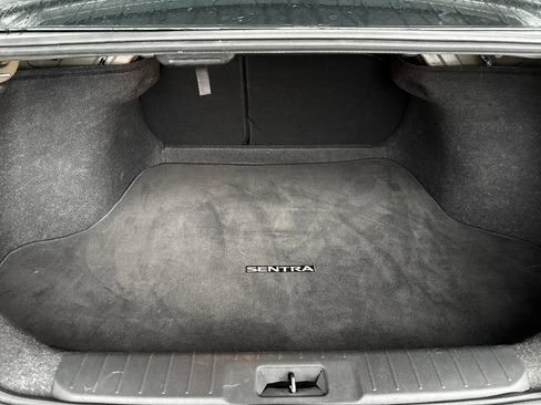 Used 2021 Nissan Sentra SV w/ Trunk Package image 14