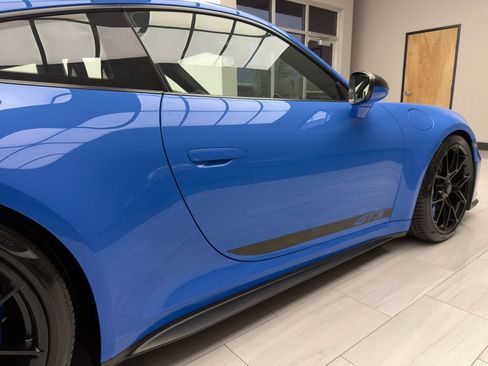 Used 2022 Porsche 911 GT3 RWD image 25