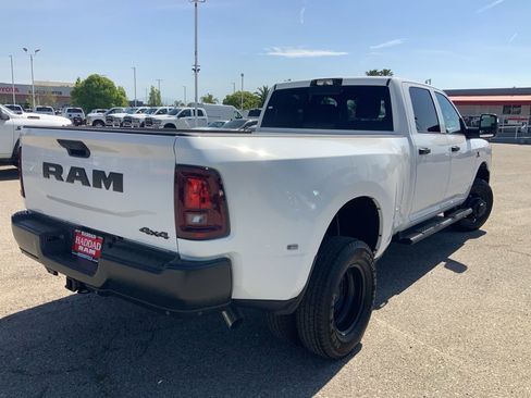 New 2026 RAM 3500 Tradesman AWD/4WD image 5