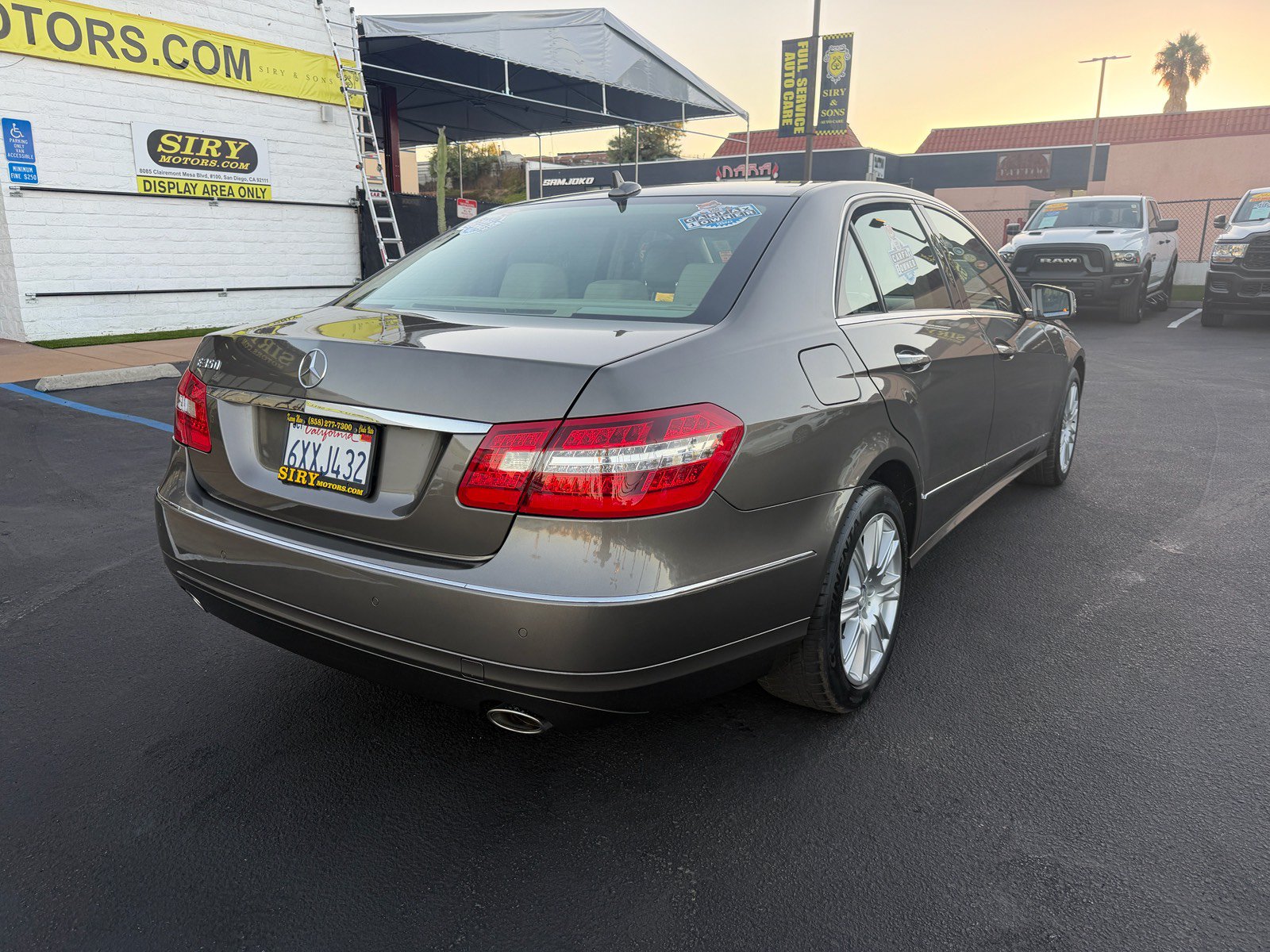 Used 2013 Mercedes-Benz E 350 Sedan image 3