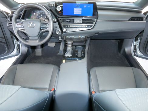 Certified 2025 Lexus ES 300h w/ Premium Package FWD image 26