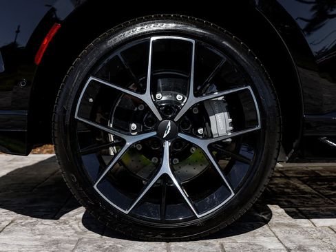 Used 2025 Aston Martin DBX 707 image 24