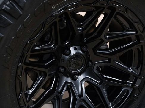 Used 2025 Jeep Wrangler Unlimited Rubicon 392 image 11