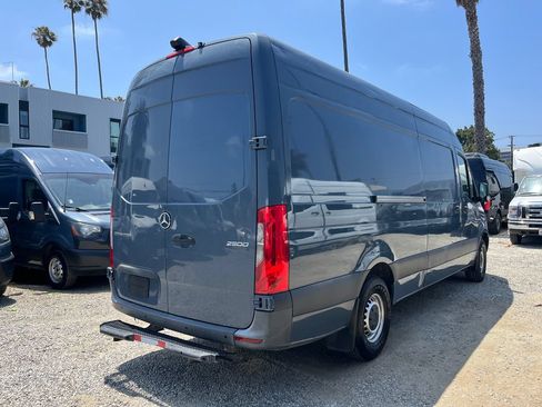 Used 2019 Mercedes-Benz Sprinter 170 image 6