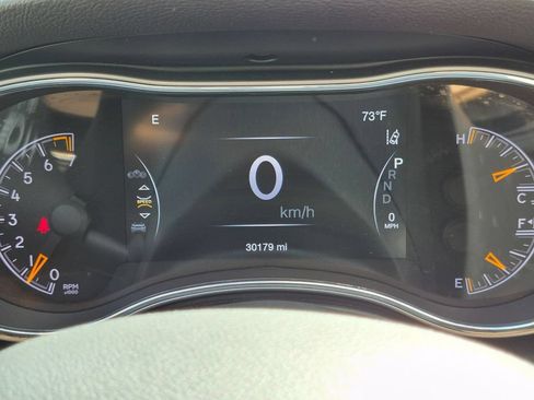 Used 2021 Jeep Grand Cherokee Laredo X AWD/4WD image 16