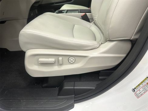 Used 2026 Honda Odyssey EX-L image 10