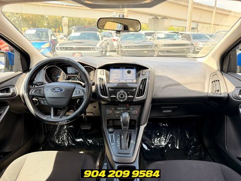 Used 2018 Ford Focus SEL FWD image 36