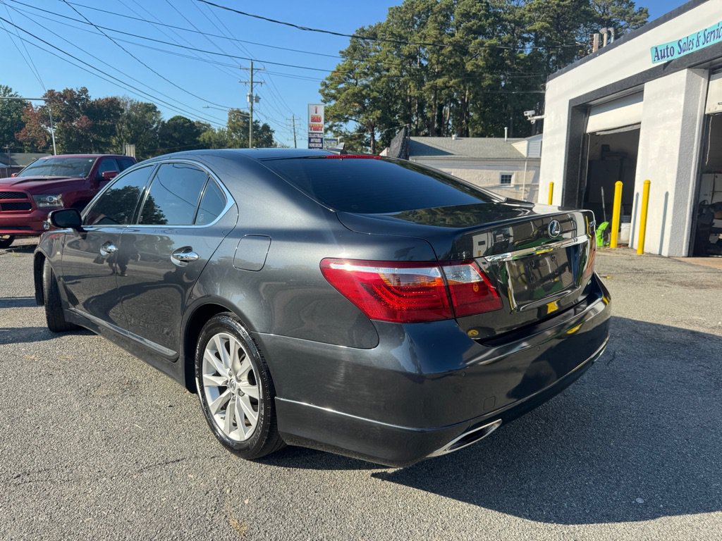Used 2011 Lexus LS 460 AWD w/ Comfort Pkg image 5