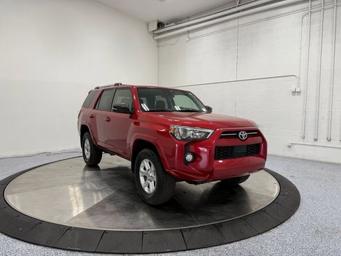 Used 2020 Toyota 4Runner SR5 Premium image 1