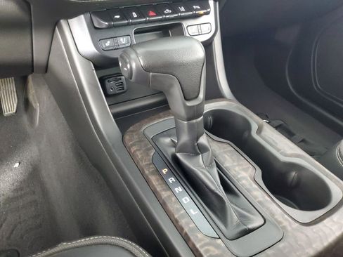 Used 2021 GMC Canyon Denali image 17