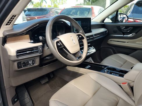 Certified 2023 Lincoln Corsair Reserve image 11