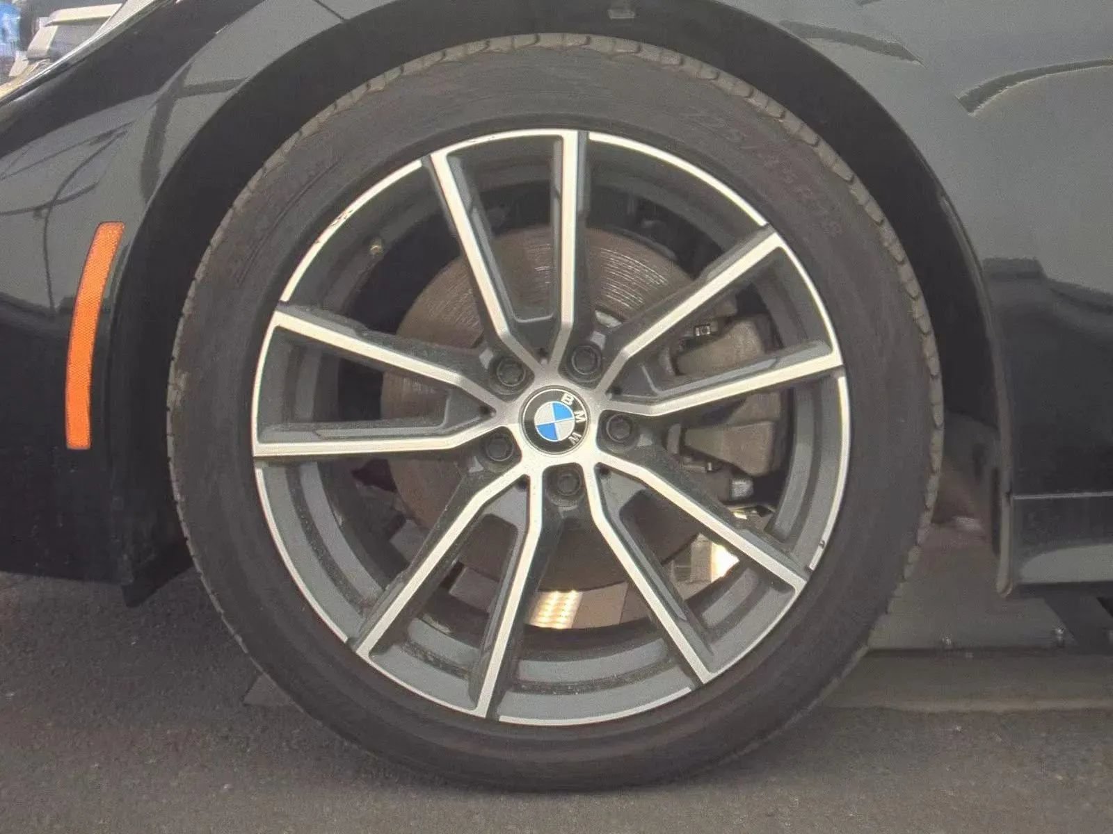 Used 2019 BMW 330i xDrive Sedan w/ Convenience Package AWD/4WD image 12