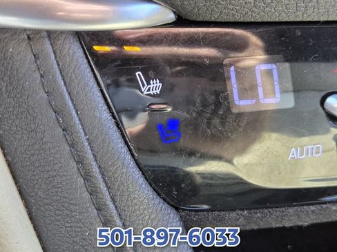 Used 2017 Cadillac XT5 Premium Luxury w/ LPO, Wheel Lock Package AWD/4WD image 22