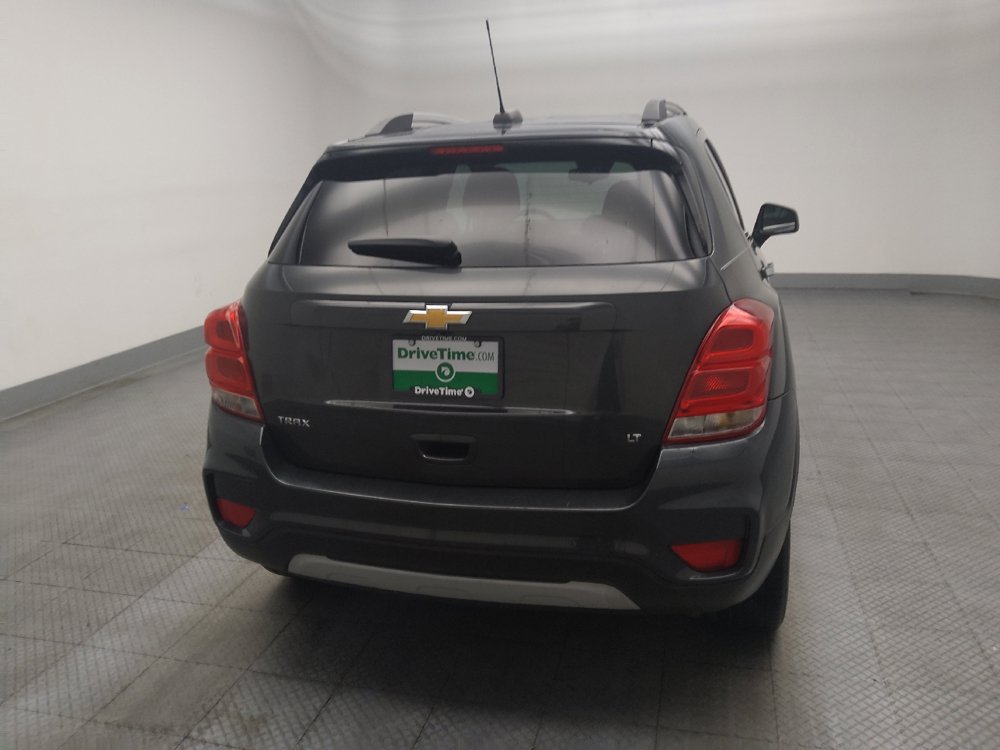 Used 2018 Chevrolet Trax LT w/ LT Convenience Package FWD image 7