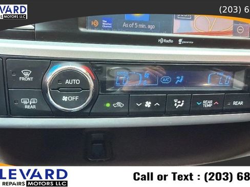 Used 2014 Toyota Highlander XLE AWD/4WD image 19