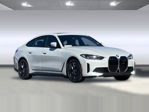 Used 2023 BMW i4 eDrive35 w/ Premium Package RWD image 6