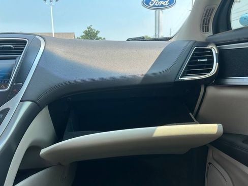 Used 2018 Lincoln MKX Reserve w/ Lincoln MKX Climate Package AWD/4WD image 26