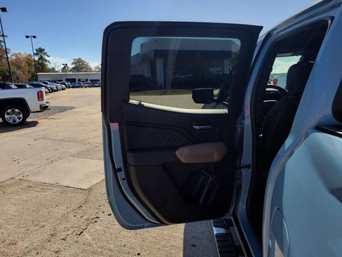 New 2026 GMC Canyon Denali image 28