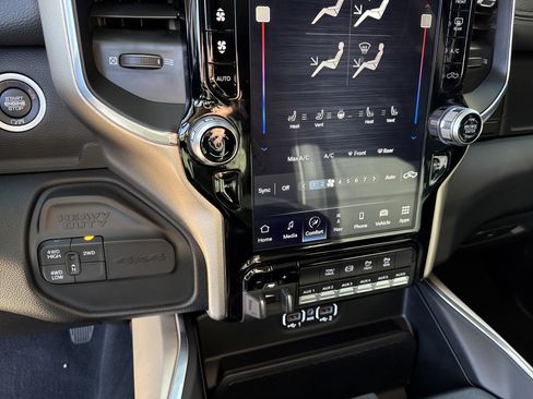 Used 2024 RAM 3500 Laramie w/ Towing Technology Group image 31