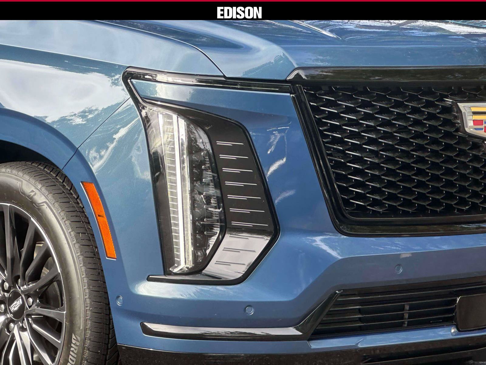 Used 2025 Cadillac Escalade Sport Platinum AWD/4WD image 7