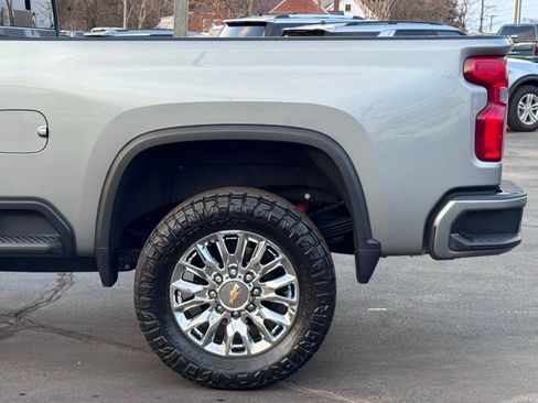 Used 2024 Chevrolet Silverado 3500 High Country w/ High Country Premium Package image 44